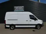 Mercedes-Benz Sprinter 316 2,1 CDI A2 H2 RWD 163HK Van 6g - 2