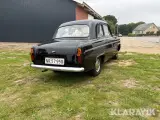 Veteranbil Ford Anglia 101E - 3