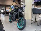 Yamaha MT-09 - 2