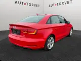 Audi A3 2,0 TDi 150 Attraction - 4