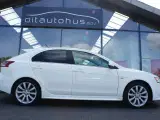 Mitsubishi Lancer 1,8 Instyle SportBack - 3