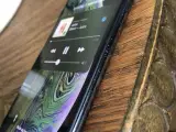 iPhone XS 64 GB