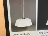 Arne Jacobsens Stelling lampe