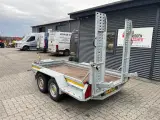 - - - Wark W352 2700kg maskintrailer SOM NY - 2