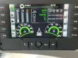 Deutz-Fahr C7206 With 24feed - 7.2m header. New and unused Combine together with 7.2m header - 4
