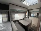 2023 - Dethleffs C'joy 420 QSH   Fin let lille rejsevogn med god plads fra Hinshøj Caravan A/S - 4