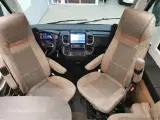 2022 - Carthago C-Tourer I 144 LE   Fantastisk helintegreret autocamper. 9-trins automatgear, automatisk klimanlæg i førehuse, Multimediasystem inkl. navigation og DAB+ - 5