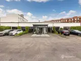 Trendy kontor i industriel stil og  med højt til loftet - 4