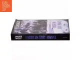 Under en sort himmel : krimi af Inger Wolf (Bog) - 2