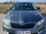 Skoda Octavia 1,6 TDi 110 Active Combi - 2