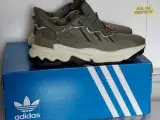 Nye Adidas sneakers 
