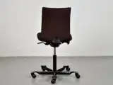 Häg h05 5200 kontorstol med rødbrun polster og sort stel. - 3