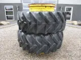 - - - 710/70R38 med ring til 42tommer fælg - 2