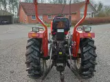 ONJ 435  Traktor 4 WD - 4