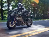 Yamaha YZF R9 - 3