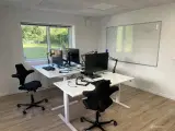 Selvstændig kontor med 3 pladser - 3