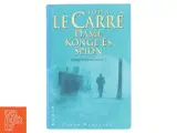 Dame konge es spion af John Le Carré (Bog) - 2