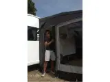 Telta       Life 330              LIFE Passer til campingvogne og autocampere med en skinnehøjde på 235 - 280 cm  14339.00 kr - 4
