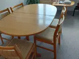 Spisebord m 6 stole