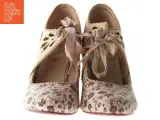 Blomstrede pumps med sløjfe fra Banned (str. 37 ) - 3