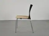 Randers konference-/mødestol med sort ryg og ahorn sæde - 4