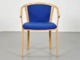 Magnus olesen konferencestol med armlæn i bøg