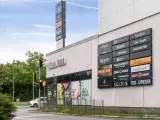 Velbeliggende rammer med rigtig god eksponering og stor glasfacade - 5