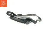 Sort skuldertaske med nitter (str. 32 x 18 cm) - 2