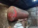 - - - Melassetank ca. 6000 l. - 3