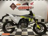 Husqvarna 701 Supermoto