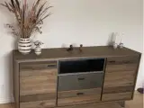 Spisebord, skænk, tvbord