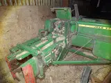 John Deere 346 presser - 5