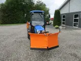 Solis 26 HST Snow Edition med frontlift, Vario SHL150 sneplov og SSP140 saltudlægger - 4