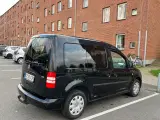 Salg af bil: Sort Volkswagen Caddy 1.2.TSI - 7-prs - 4