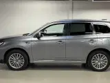 Mitsubishi Outlander 2,4 PHEV Intense CVT 4WD - 3