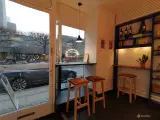 A cozy fully equiped and decorated food takeaway shop in the heart of Indre By - 4