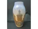 B & G vase ; CARLSBERG Elefantporten