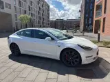 Tesla Model 3  Performance AWD - 3