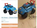 2 legetøjs biler 