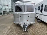 2022 - Eriba Touring Familia 320   Lækker rejsevogn