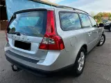 Volvo V70 2,4 D 175 Summum aut. - 3