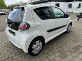 Toyota Aygo 1,0 VVT-i Black&White - 5