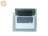 Macbook Pro (str. 31 cm) - 2