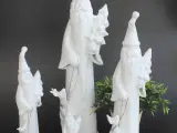 Flotte hvide julemænd i porcelæn