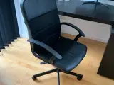 Ikea skrivebordsstol, sort/læder