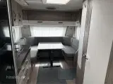 2023 - Hobby Prestige 650 KFU   Hobby 650 KFU model med Fransk seng og Køjer fra Hinshøj Caravan A/S - 5