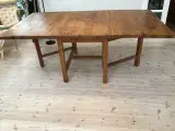 Spisebord m 6 stole - 4
