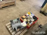 Blandet lot støbejernskomponent, skruer, gummibånd og diverse andet - 4