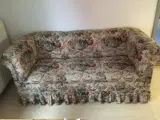 Sofa plus 4 stole