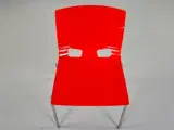 Skalstol i rød plast med krom stel - 5